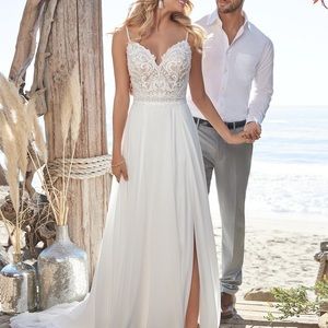 BRAND NEW Maggie Sottero Lorraine - plus size wedding dress